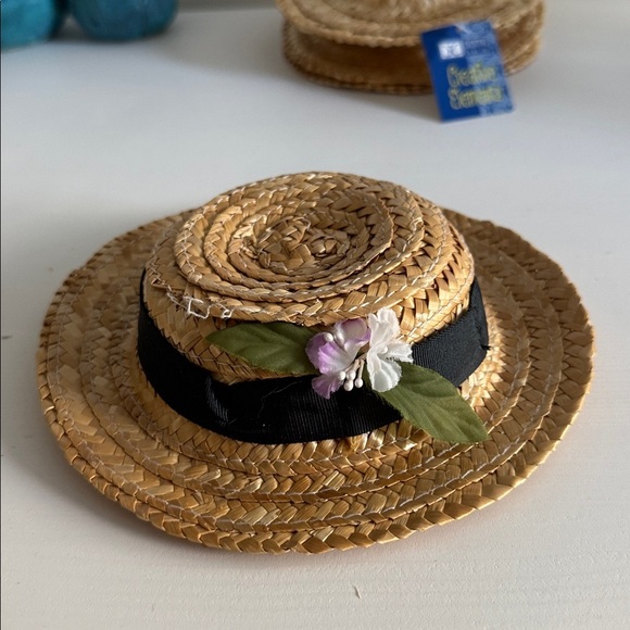 Straw Hats  (4) Miniatures for Crafting Projects Creative Co-Op - Picture 8 of 8